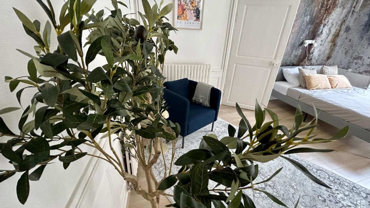 L'Authentique Apartment Autun Bagian luar foto